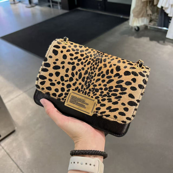 *YKL2075MJ豹紋翻蓋包