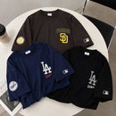 ^MLB刺繡徽章Logo別注寬版短袖ZH2241