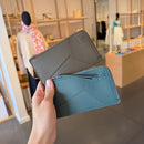 *Loewe拼圖深色系卡夾ZJL1016