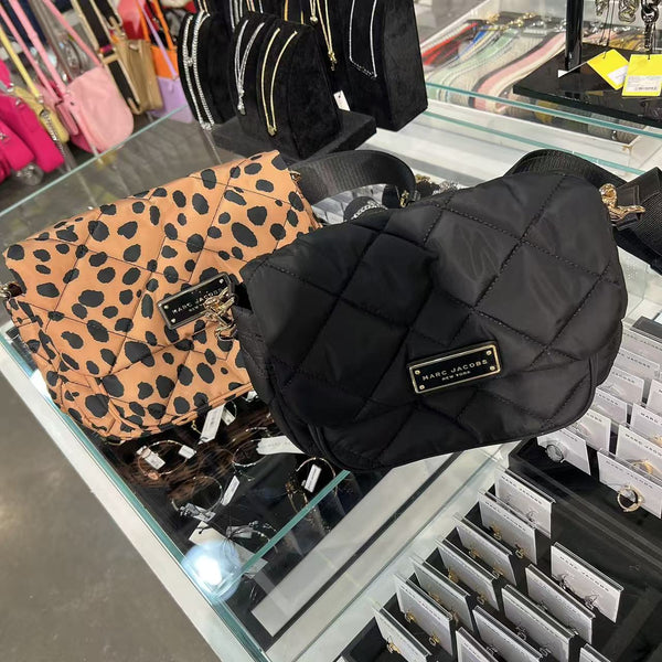 *MJ尼龍菱格紋斜背包YJL1141