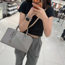 *ZBL1908MK清倉簡約logo吊飾包