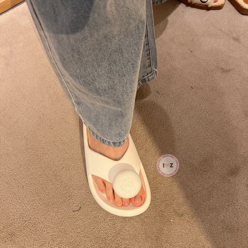 *Loewe女夾腳涼鞋